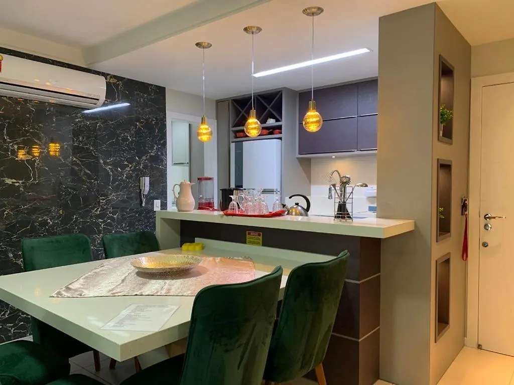 Apartamento no Condomínio 7 Mares, Praia Ingleses Florianópolis