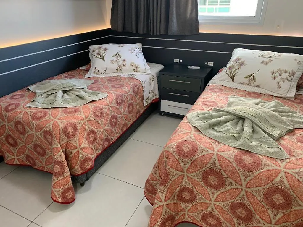 Apartamento no Condomínio 7 Mares, Praia Ingleses Florianópolis Brasil
