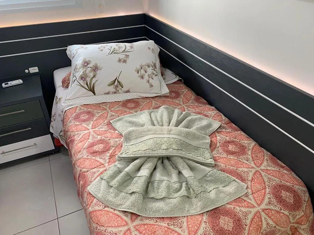 Apartamento no Condomínio 7 Mares, Praia Ingleses Florianópolis