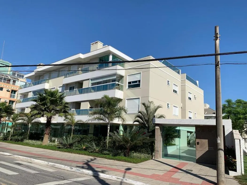 Apartamento no Condomínio 7 Mares, Praia Ingleses Florianópolis Brasil